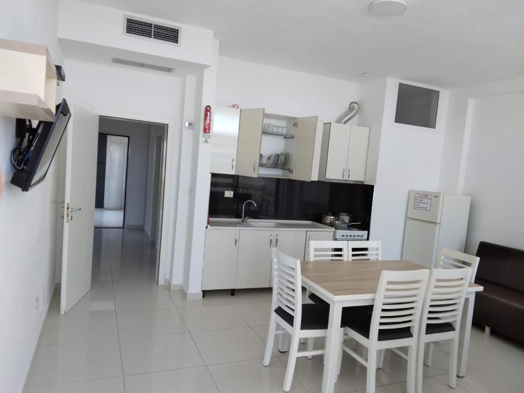 Flat Ergli Lägenhet Velipojë Exteriör bild
