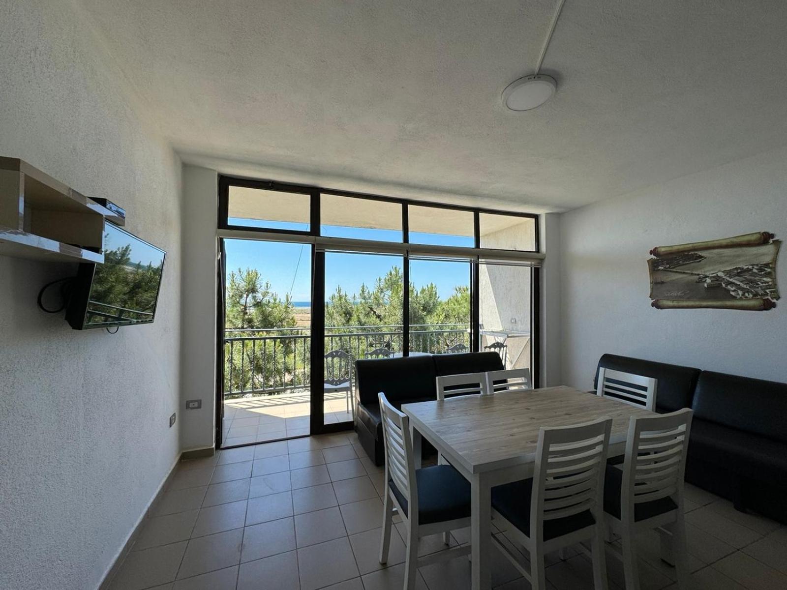 Flat Ergli Lägenhet Velipojë Exteriör bild